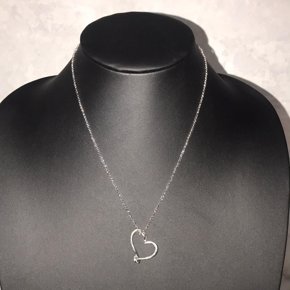 NWT- Heart Necklace w/ Adjustable Chain - Picture 2 of 5